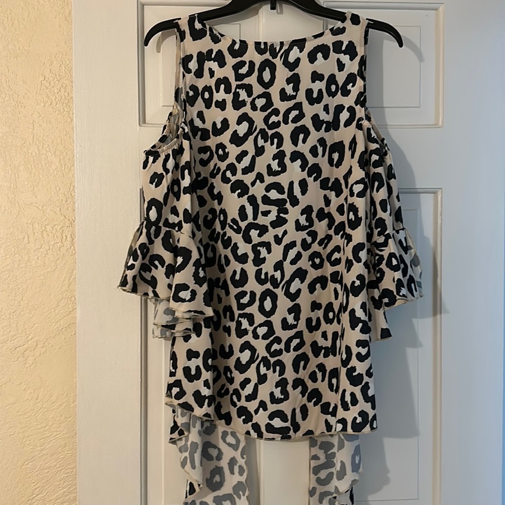 Leopard Blouse - Picture 2 of 5